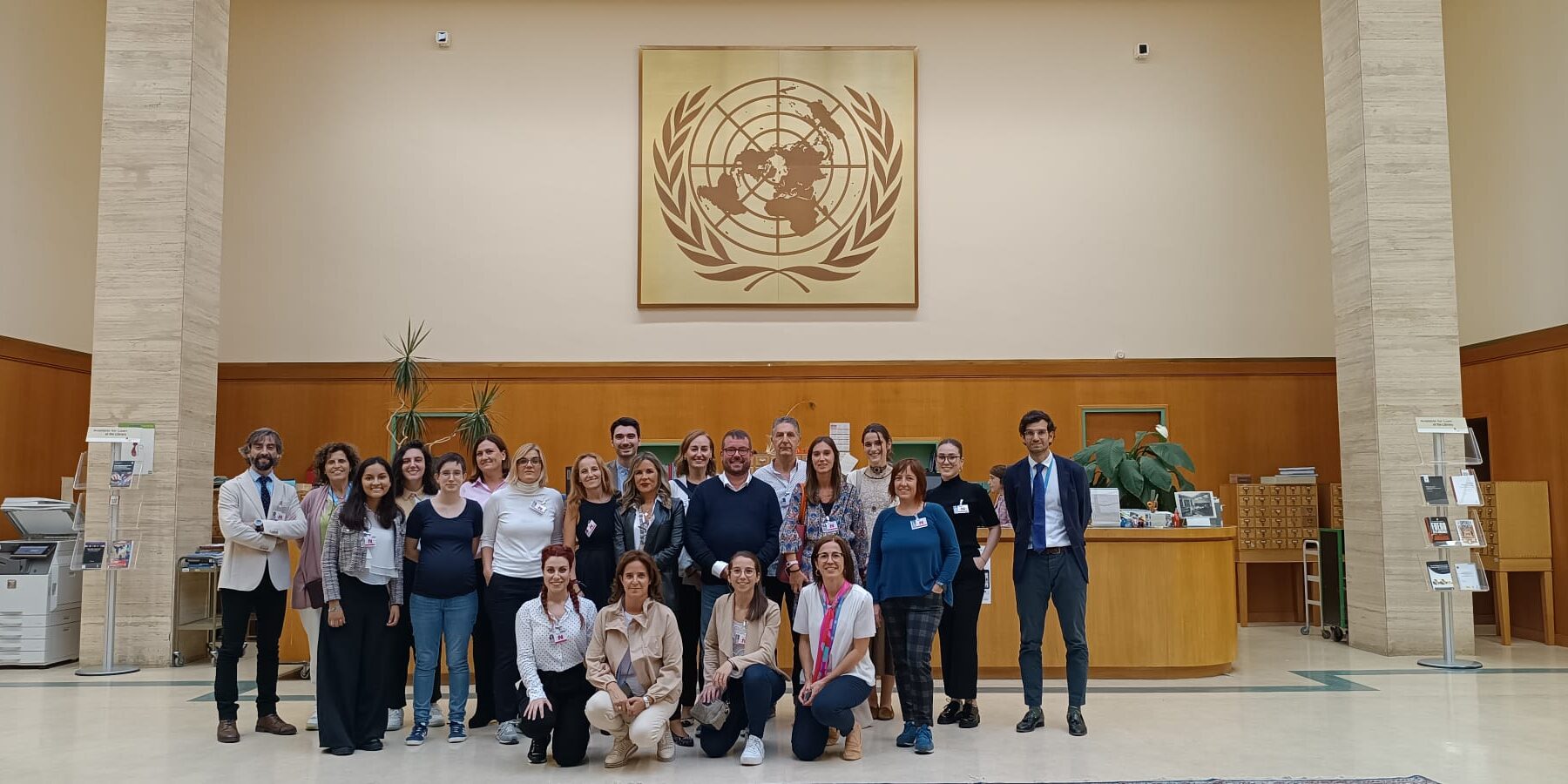 Group Picture UN inside library